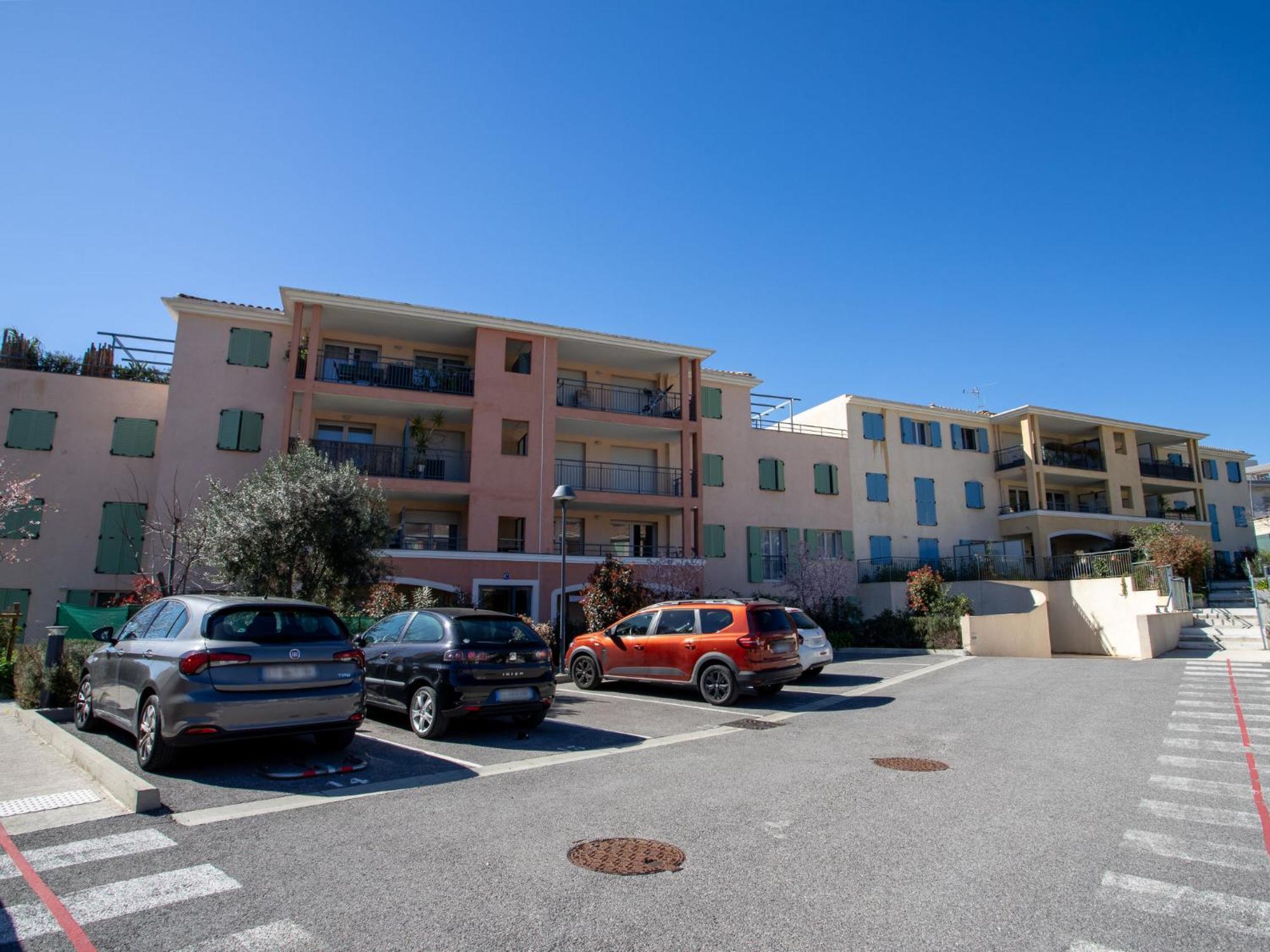 Apartment Le Jardin Du Loderi-1 By Interhome Bormes-les-Mimosas Exterior photo